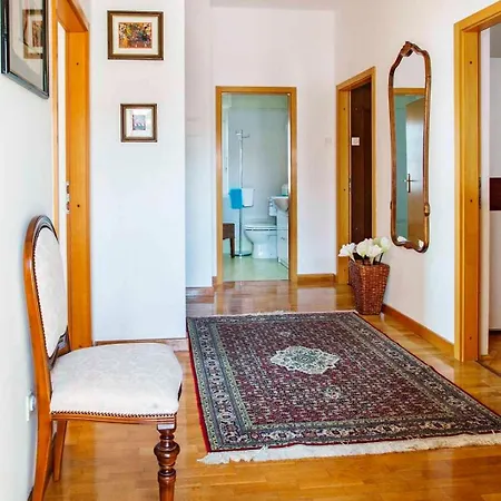 Apartament In 39505 Dramalj